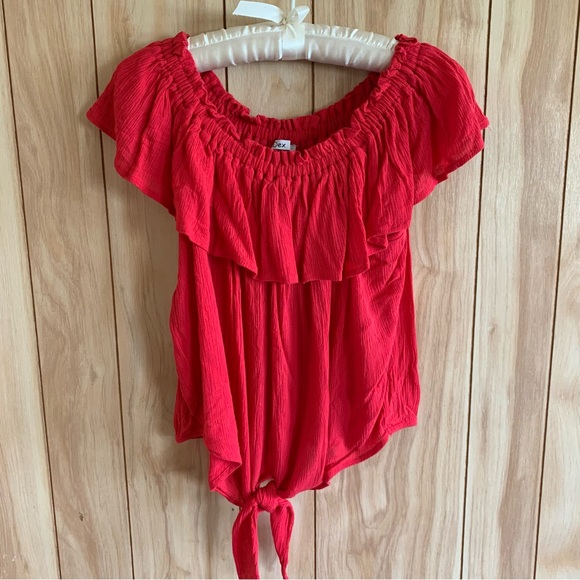Off-Shoulder Crepe Ruffle Tank - Picture 8 of 12